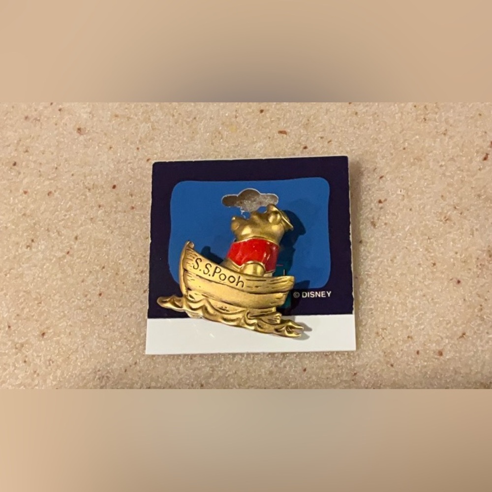 Vintage Pooh Bear gold tone and enamel pin